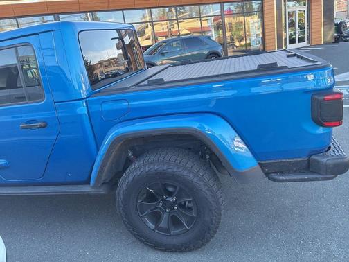 Hydro Blue Pearlcoat 2020 Jeep Gladiator Rubicon