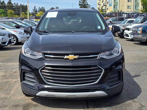 Black Metallic 2020 Chevrolet Trax LT