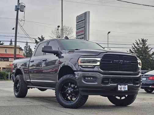 2022 RAM 2500 Laramie Crew Cab 4x4 6'4' Box