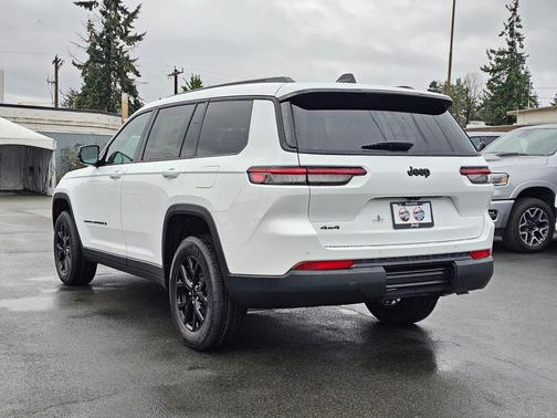 2025 Jeep Grand Cherokee L Altitude