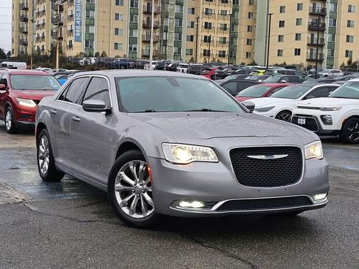 2015 Chrysler 300 Limited