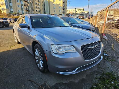 2015 Chrysler 300 Limited