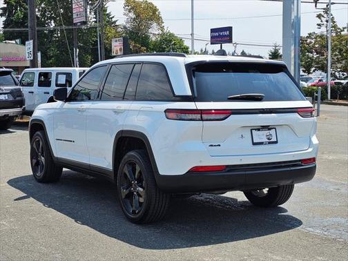 2023 Jeep Grand Cherokee Altitude