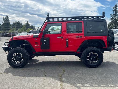 Firecracker Red Clearcoat 2016 Jeep Wrangler Unlimited Sahara