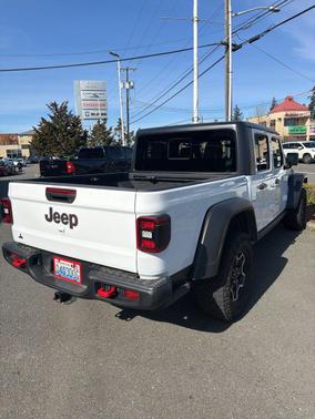 Bright White Clearcoat 2021 Jeep Gladiator Rubicon