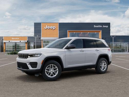 Bright White Clearcoat 2026 Jeep Grand Cherokee Altitude