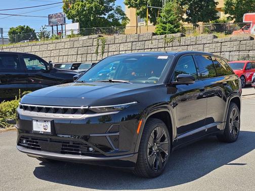 2025 Jeep Wagoneer S Launch Edition