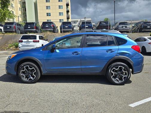 Quartz Blue 2014 Subaru XV Crosstrek 2.0i Premium