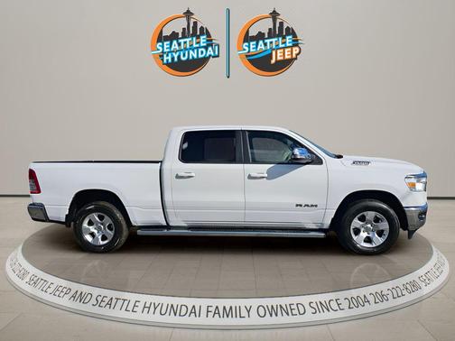 Bright White 2022 RAM 1500 Big Horn/Lone Star