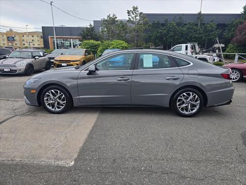 2022 Hyundai SONATA SEL