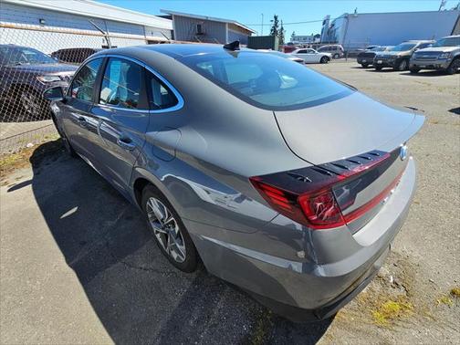 2022 Hyundai SONATA SEL