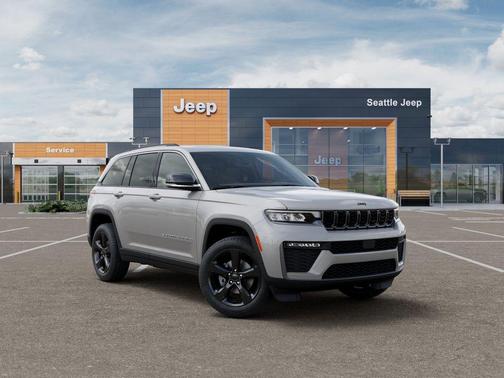 Silver Zynith 2026 Jeep Grand Cherokee Limited