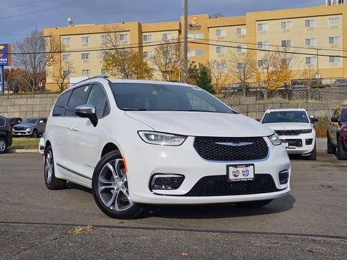 2026 Chrysler Pacifica L