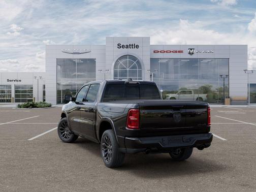 Diamond Black Crystal Pearlcoat 2026 RAM 1500 Limited