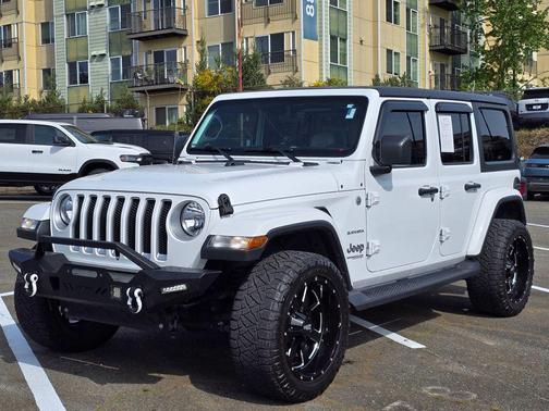 Bright White 2020 Jeep Wrangler Unlimited Sahara