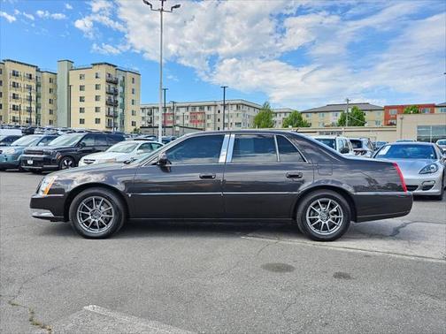 2008 Cadillac DTS Base