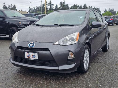 Magnetic Gray Metallic 2014 Toyota Prius c Three