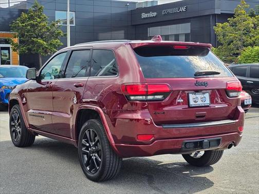 2022 Jeep Grand Cherokee Laredo