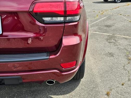 2022 Jeep Grand Cherokee Laredo