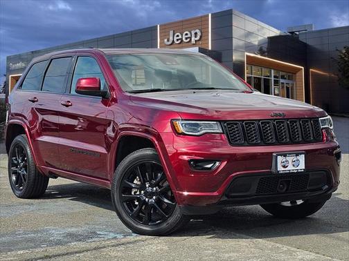 2022 Jeep Grand Cherokee Laredo