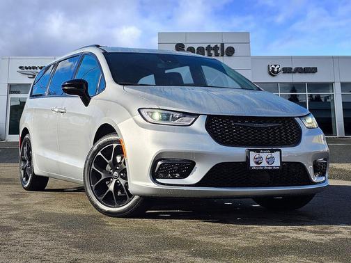 2026 Chrysler Pacifica L