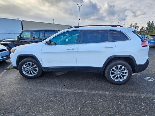 2022 Jeep Cherokee Latitude Lux