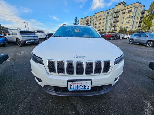 2022 Jeep Cherokee Latitude Lux