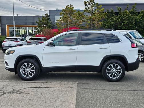 2022 Jeep Cherokee Latitude Lux