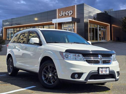 White 2015 Dodge Journey SXT