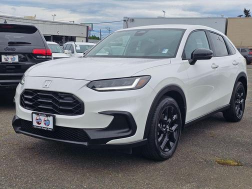 Platinum White Pearl 2024 Honda HR-V Sport