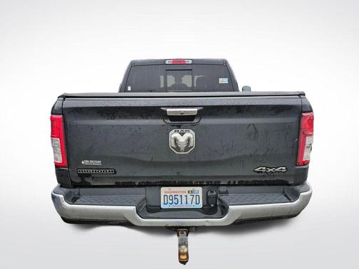 Diamond Black Crystal Pearlcoat 2019 RAM 1500 Big Horn