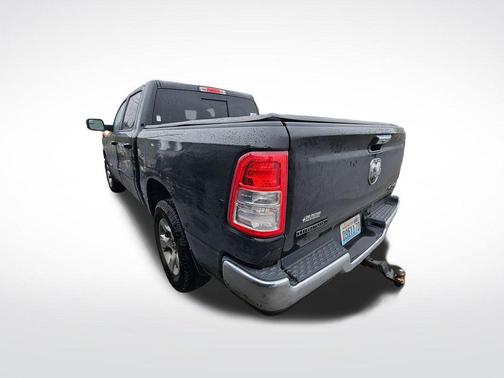 Diamond Black Crystal Pearlcoat 2019 RAM 1500 Big Horn