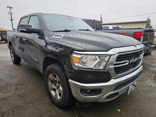 Diamond Black Crystal Pearlcoat 2019 RAM 1500 Big Horn