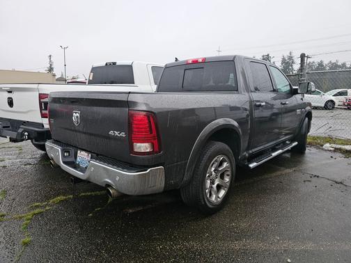 Granite Crystal Metallic Clearcoat 2017 RAM 1500 Laramie