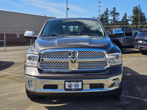 Granite Crystal Metallic Clearcoat 2017 RAM 1500 Laramie