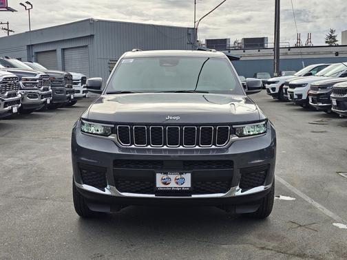 2025 Jeep Grand Cherokee L Laredo