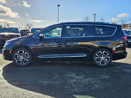 2026 Chrysler Pacifica L