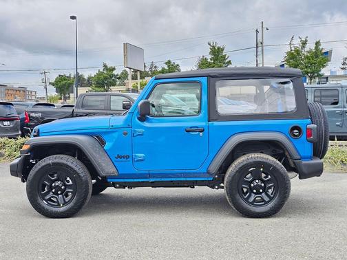 2025 Jeep Wrangler Sport