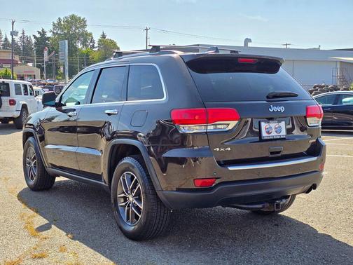 Luxury Brown Pearlcoat 2017 Jeep Grand Cherokee Limited