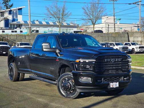 2026 RAM 3500 Laramie Crew Cab 4x4 8' Box