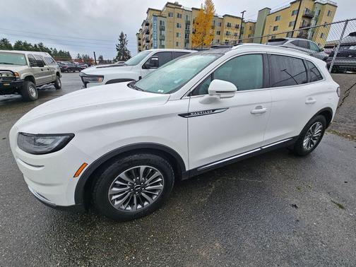 2021 Lincoln Nautilus Reserve