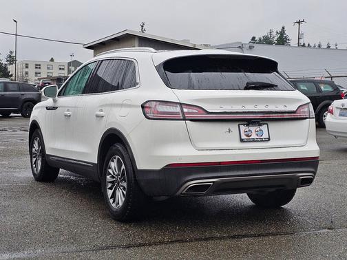 2021 Lincoln Nautilus Reserve