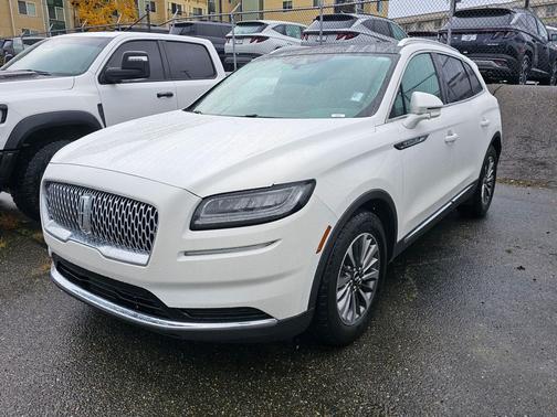 2021 Lincoln Nautilus Reserve