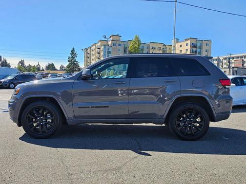 2021 Jeep Grand Cherokee Laredo
