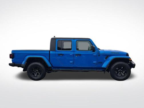 Hydro Blue Pearlcoat 2023 Jeep Gladiator Willys 4x4