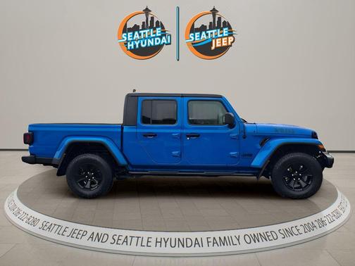 Hydro Blue Pearlcoat 2023 Jeep Gladiator Willys 4x4