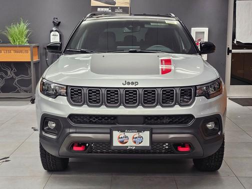 2026 Jeep Compass Trailhawk