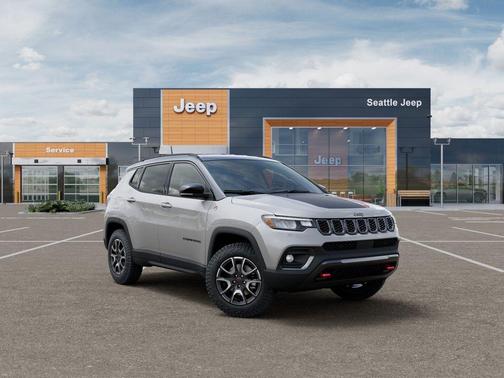 Silver Zynith Metallic Clearcoat 2026 Jeep Compass Trailhawk
