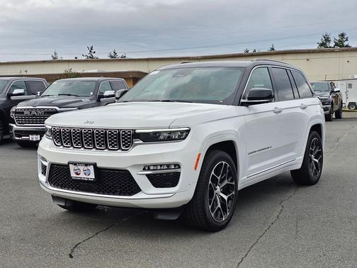 2025 Jeep Grand Cherokee Summit