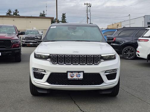 2025 Jeep Grand Cherokee Summit